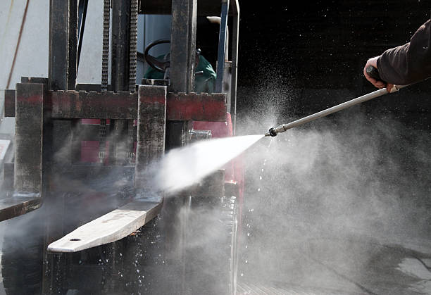 Best Warehouse Cleaning  in Ukiah, CA